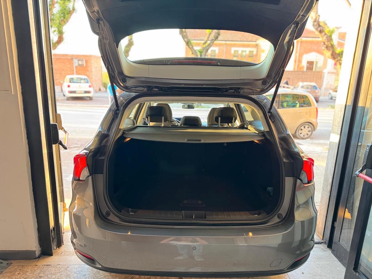 Fiat Tipo 1.6 Mjt S&S SW full optinoal