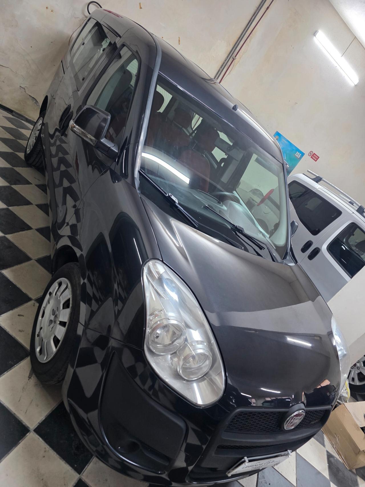 Fiat Qubo 1.3 MJT 75 CV Trekking
