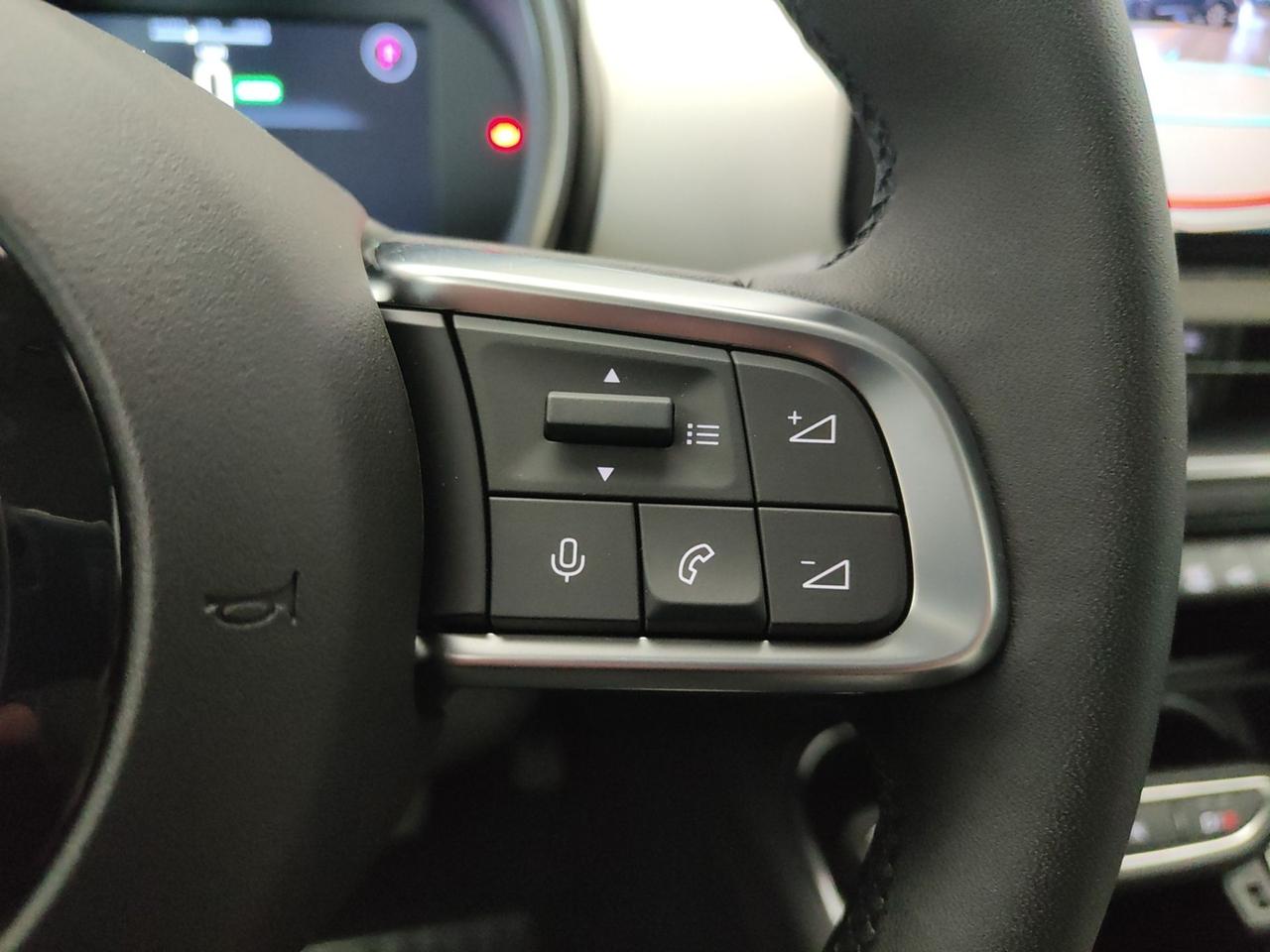 FIAT 600 IV 2023 54KWH 156CV LA PRIMA