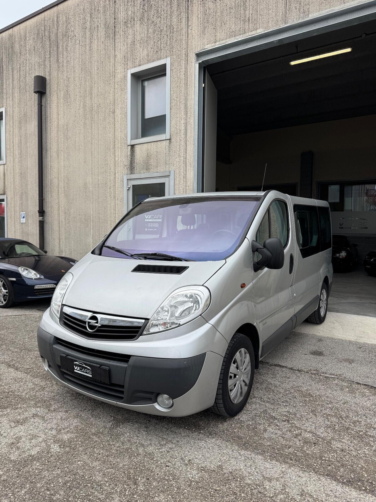 Opel Vivaro 27 2.0 CDTI PC-TN Combi 9 posti