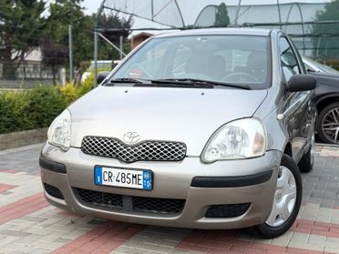 Toyota Yaris 1.0i 16V cat 3 porte Sol NEOPATENTATI