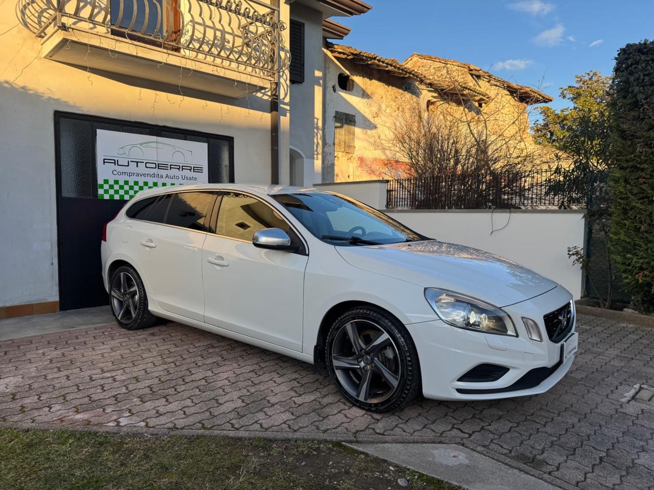 Volvo V60 D3 Geartronic R-design