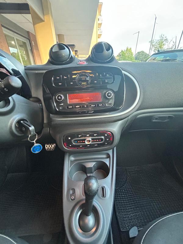 Smart forfour 1.0 Superpassion 71cv twinamic *Promo SD 2026*