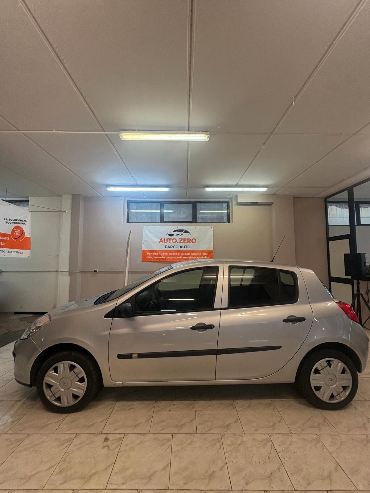 Renault Clio 1.2 16V 5 porte Confort