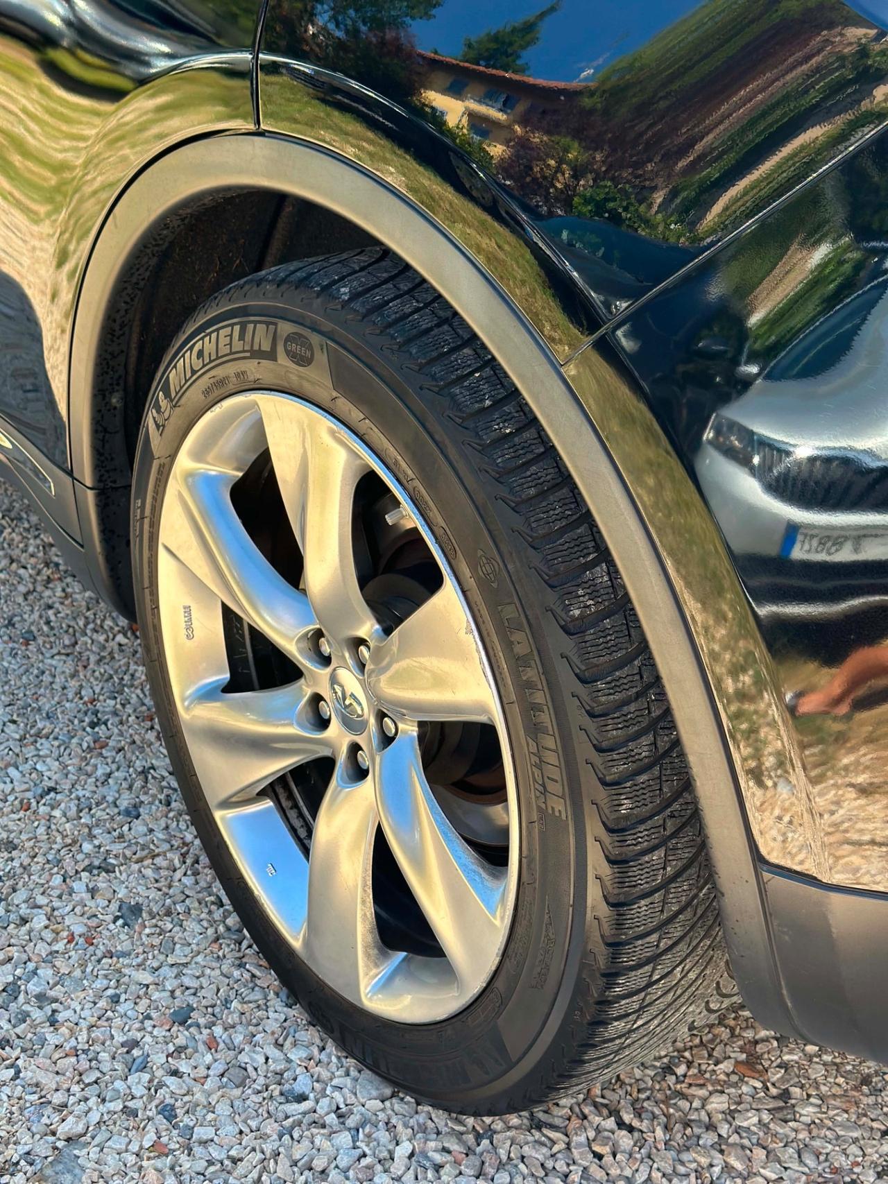 Infiniti FX30d S PREMIUM KMCERT UNICOPR GARANZ