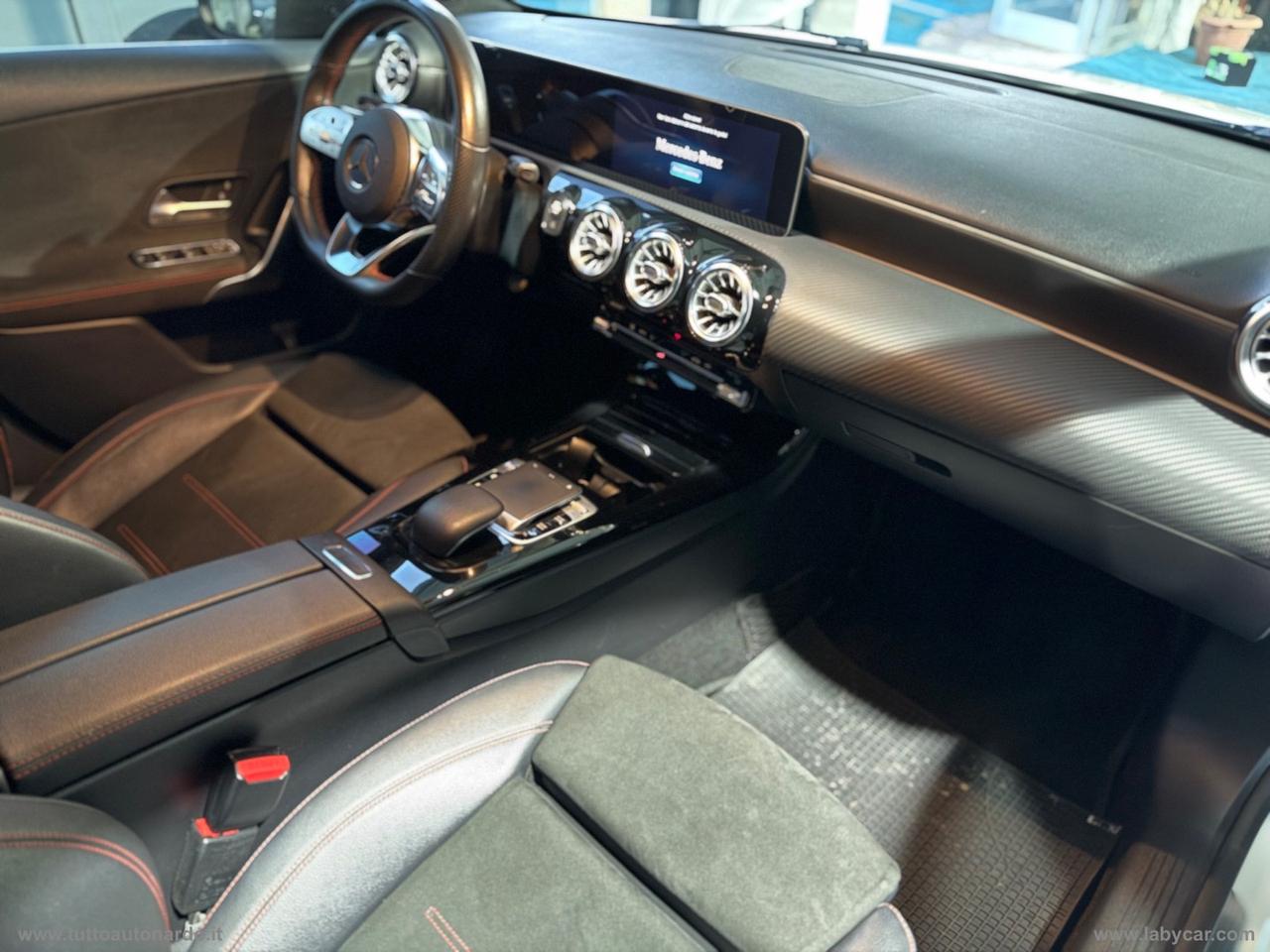 MERCEDES-BENZ A 180 d Automatic Premium