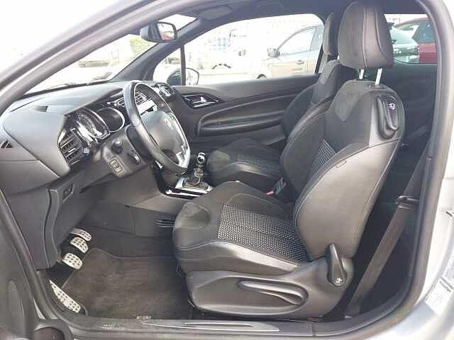 DS 3 DS 3 1.6 e-HDi 110 airdream Sport Chic