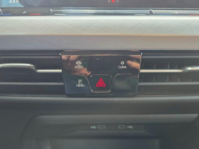 VOLKSWAGEN Golf Variant 2.0 TDI 150CV DSG UniPropiet Navi LED PREZZO REALE