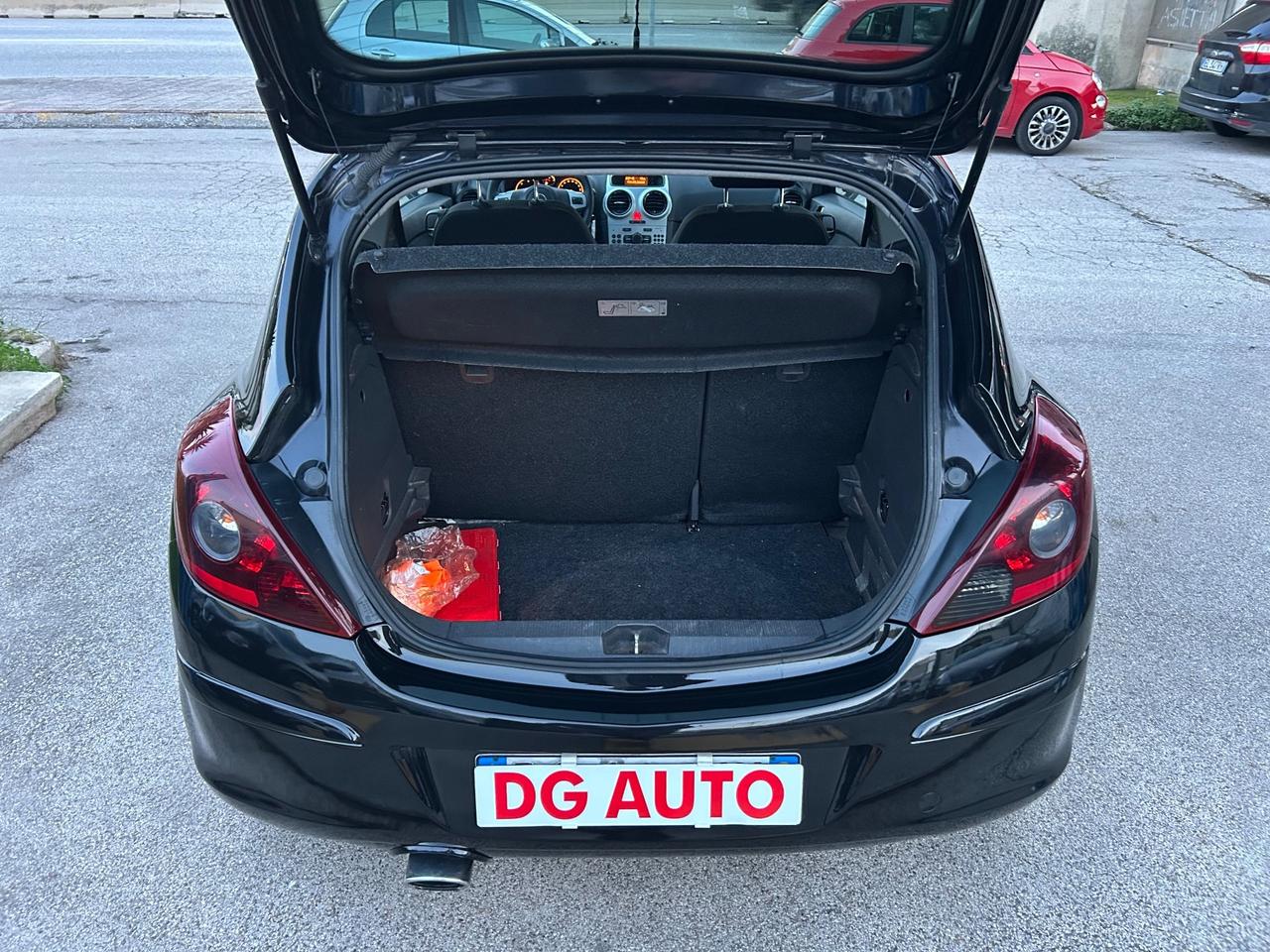 Opel Corsa 1.3 CDTI 90 cavalli 2008 140.000 km