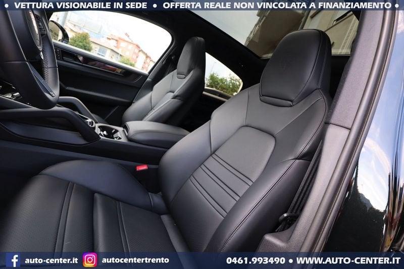 Porsche Cayenne Coupè 3.0 V6 Coupè E-Hybrid Black Edition Sport Design