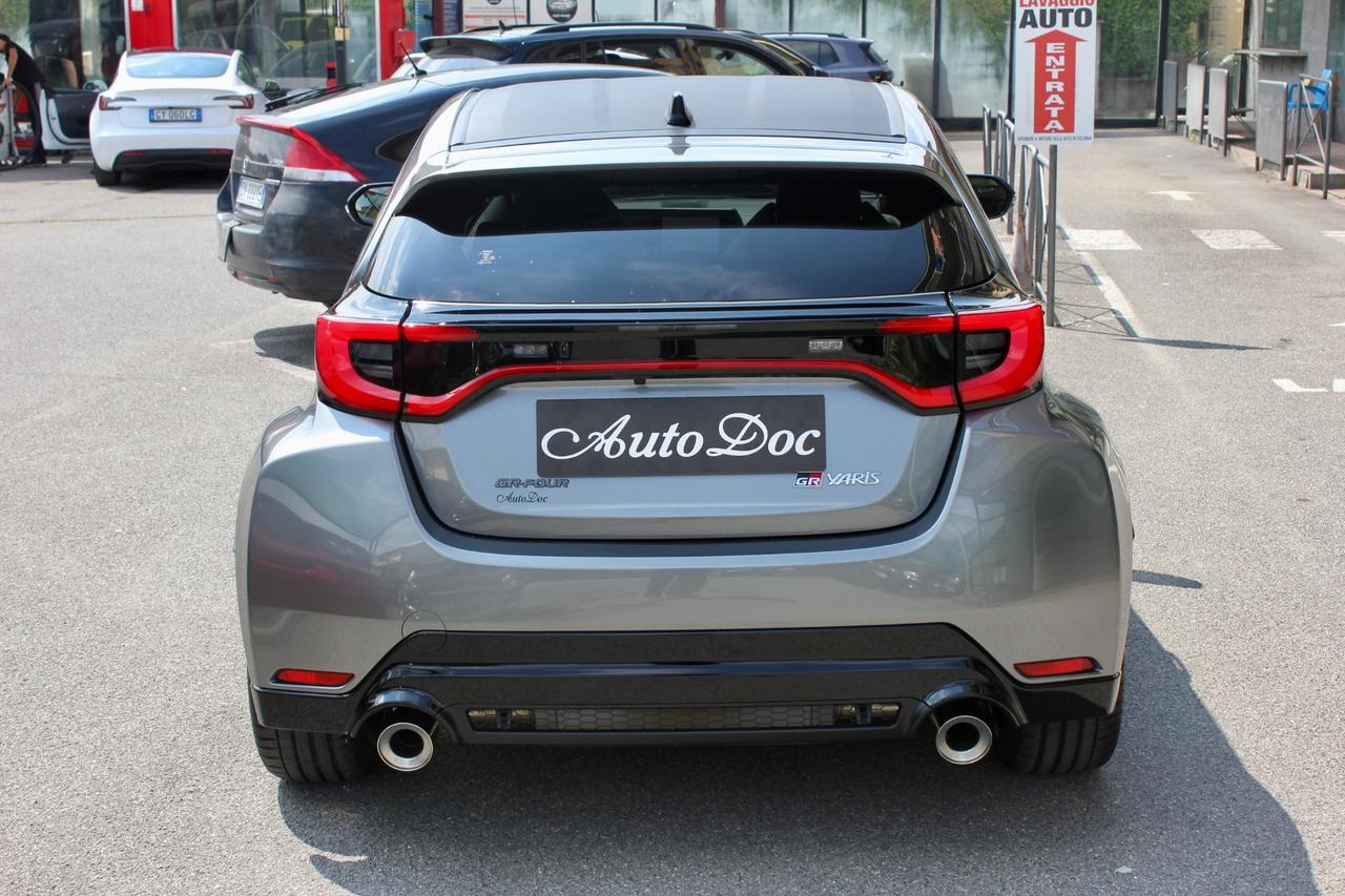 Toyota Yaris 1.6 TURBO GR HIGH PERFORMANCE DAT TETTO IN CARBONIO