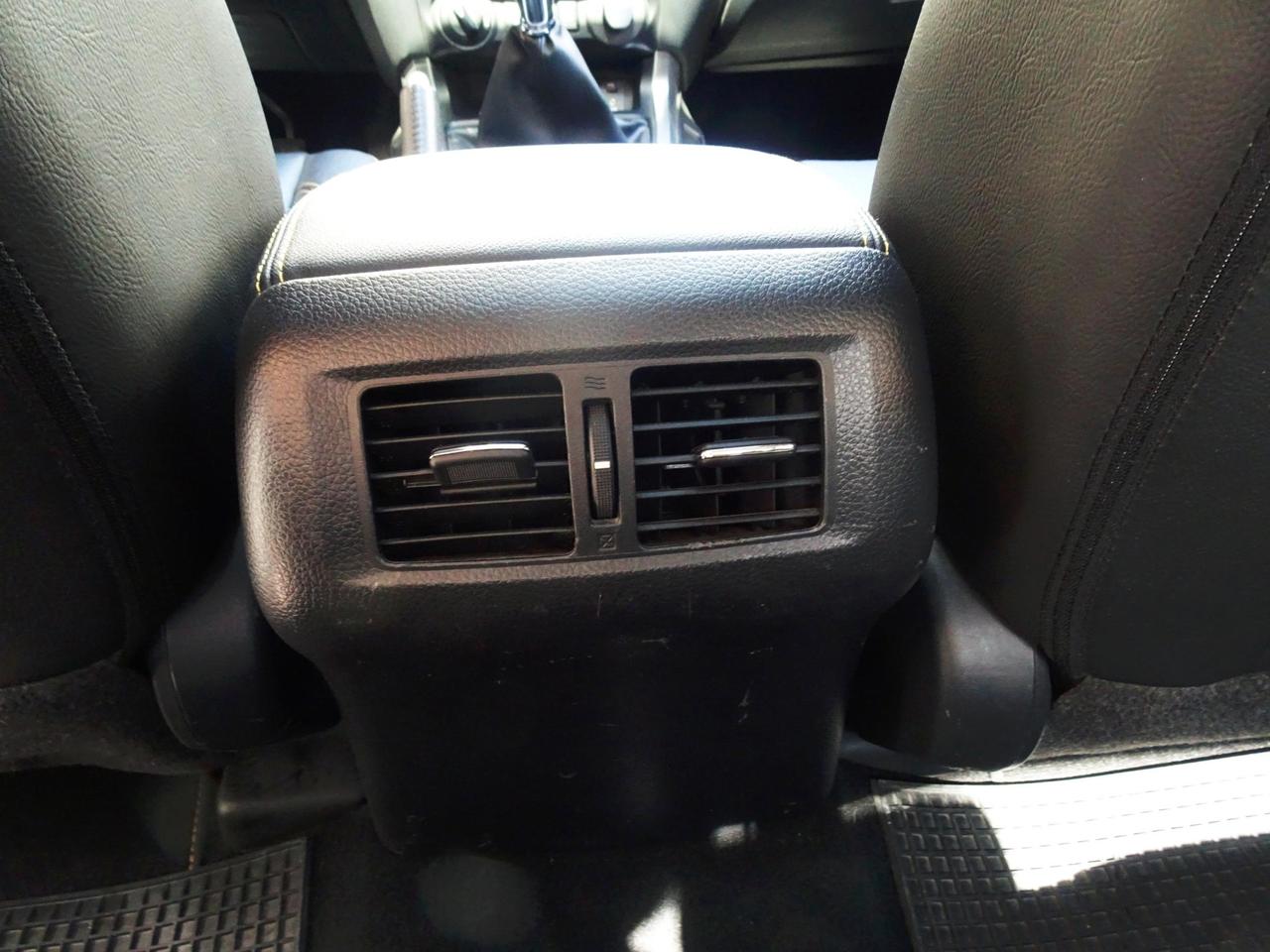 Nissan Navara 2.3 dCi 190 CV 4WD Double Cab N-Guard