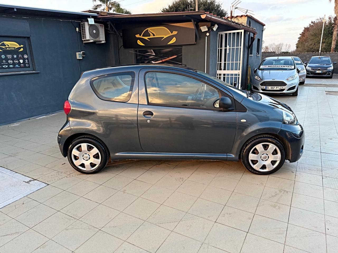 Toyota Aygo 1.0 12V VVT-i 3 porte Sol