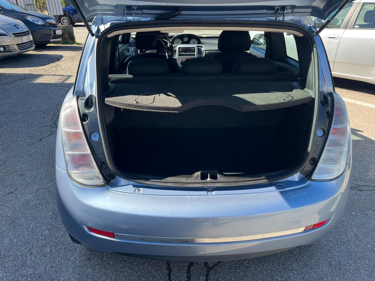 Lancia Ypsilon 1.2benzina/Euro4/60CV/neopatentato/unico proprietario