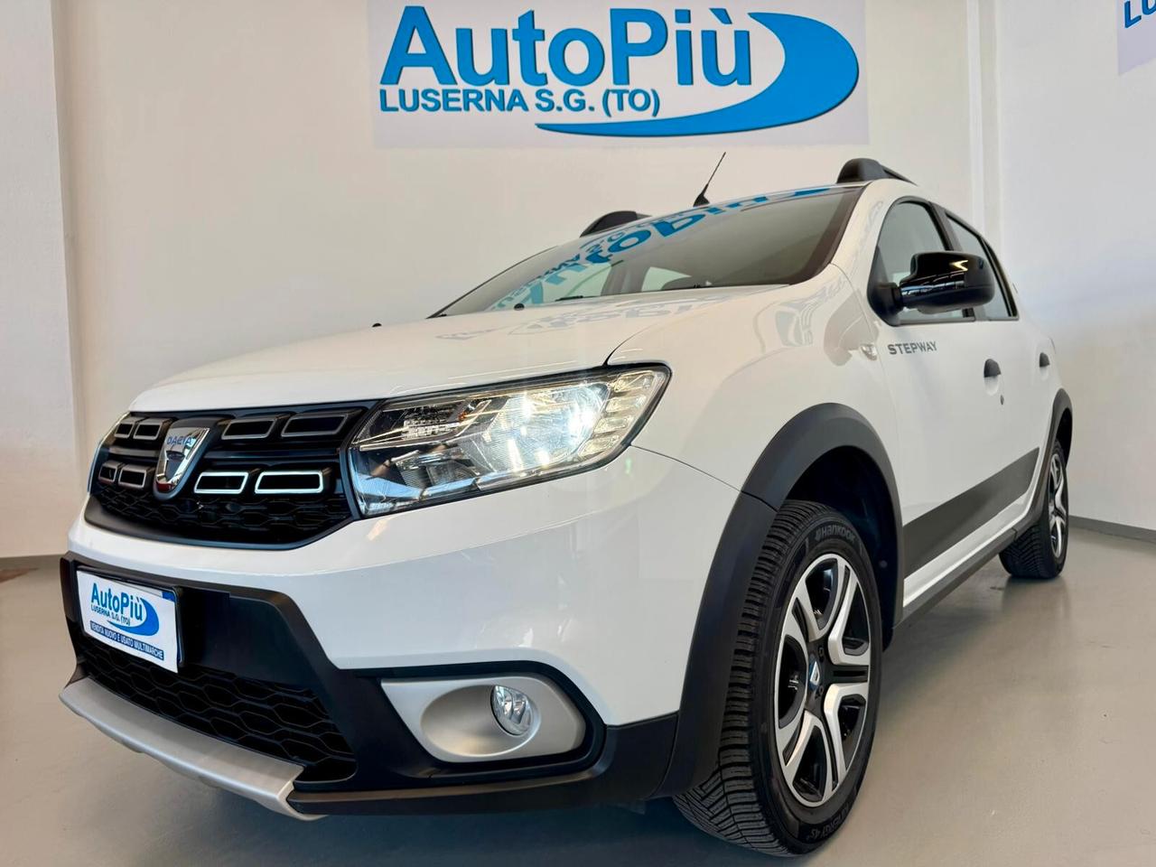 Dacia Sandero Stepway 1.0 TCe 100CV ECO-G 15th Anniversary