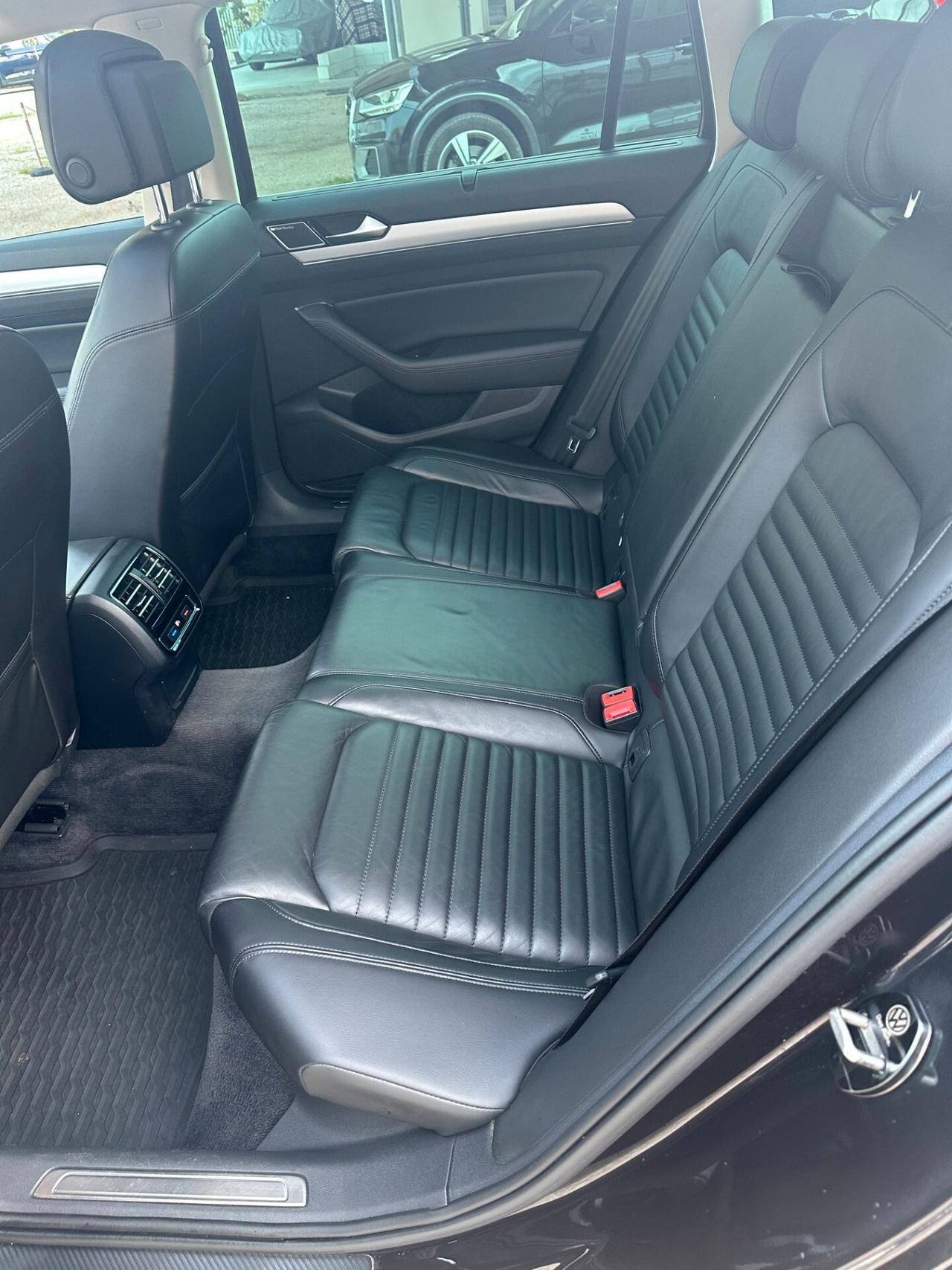 Volkswagen Passat Variant 2.0 TDI 190 CV 4MOTION DSG Highline BMT