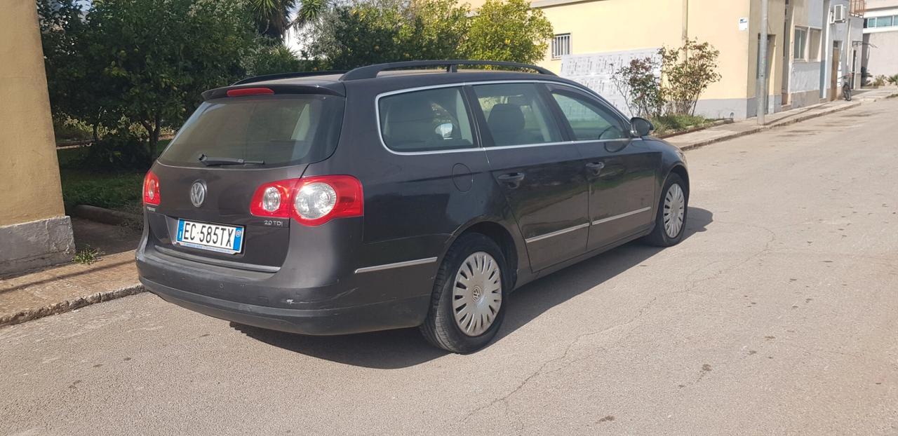 Volkswagen Passat 2.0 TDI DPF DSG Comfortline