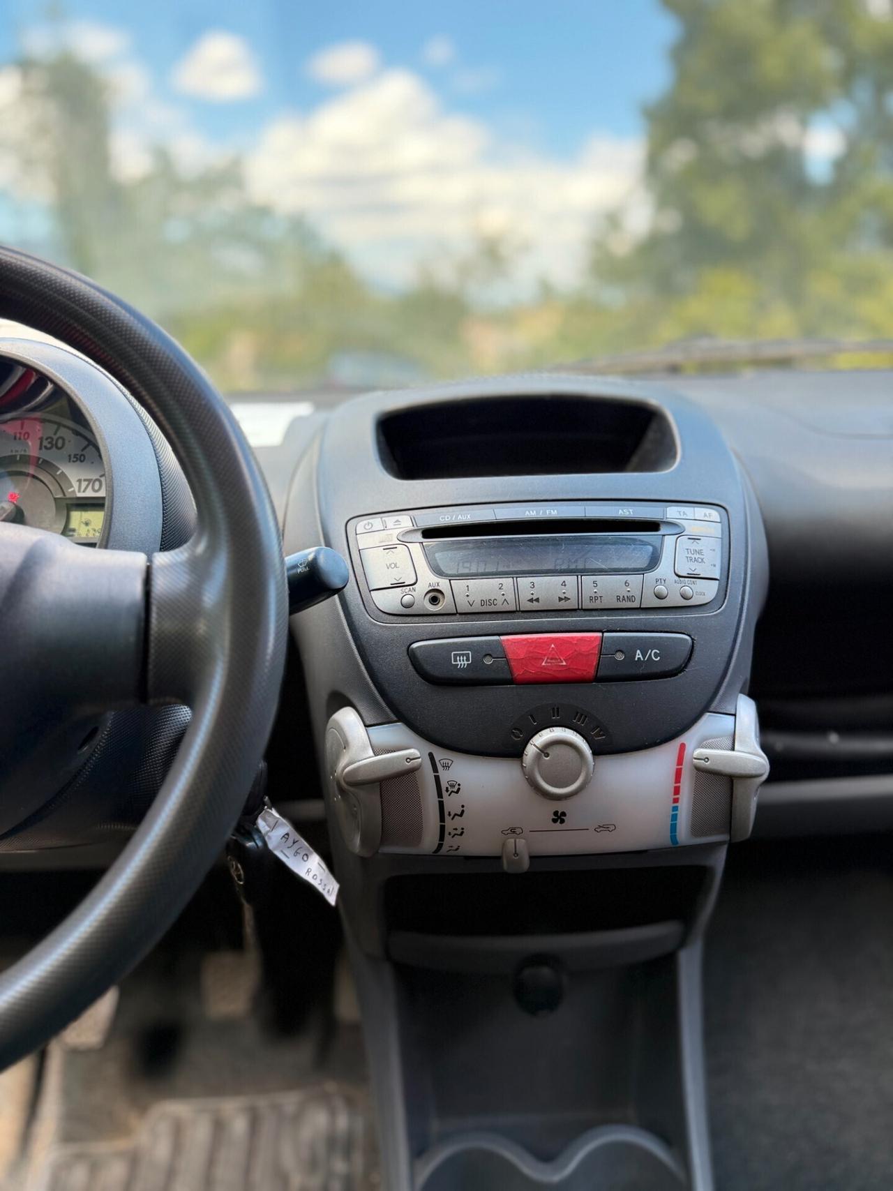 Toyota Aygo 1.0 12V VVT-i 5 porte Now