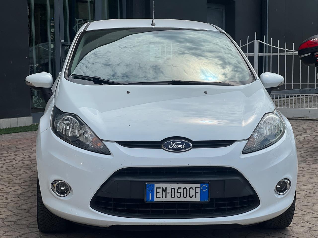 Ford Fiesta 1.4 Bz.- GPL - ADATTA A NEOPATENTATI