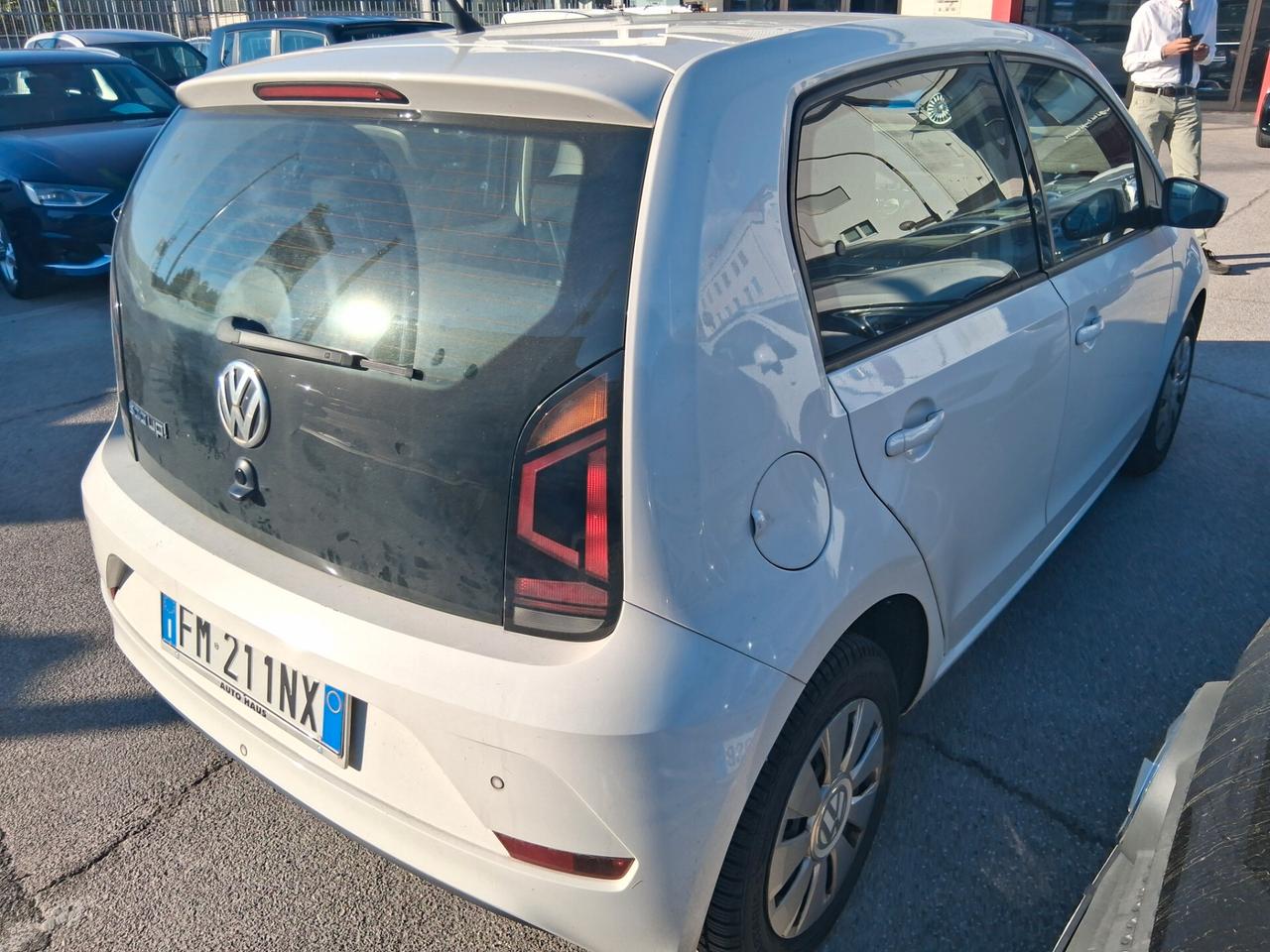 Volkswagen UP 1.0 5P High UP! BMT