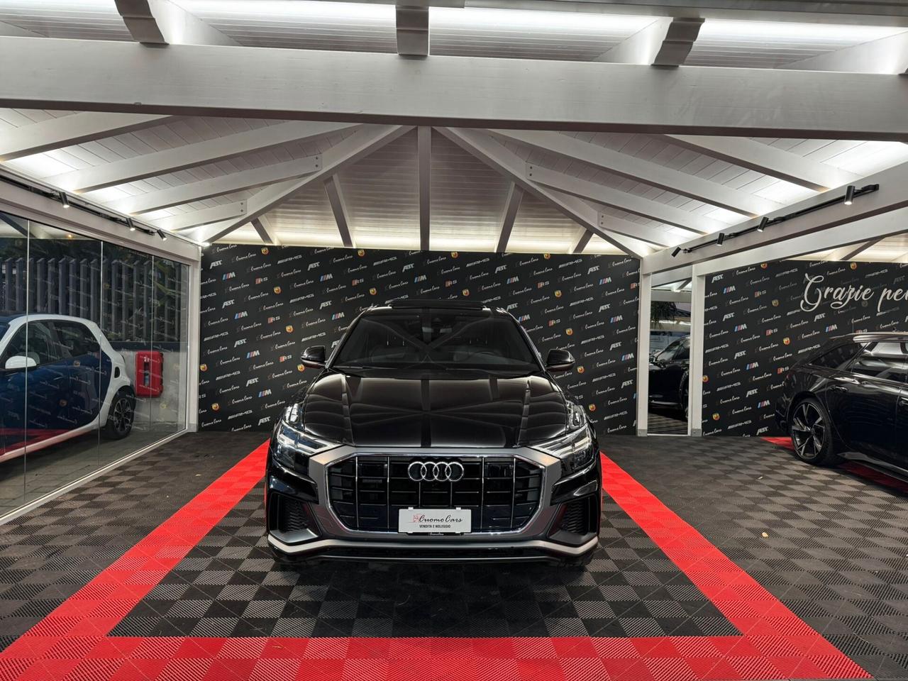 Audi Q8 50 TDI 286 CV quattro Sline