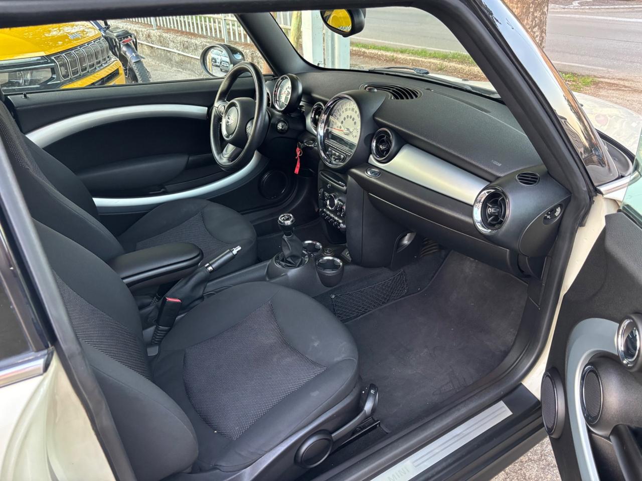 Mini Cooper Coupe 1.6 Coupé