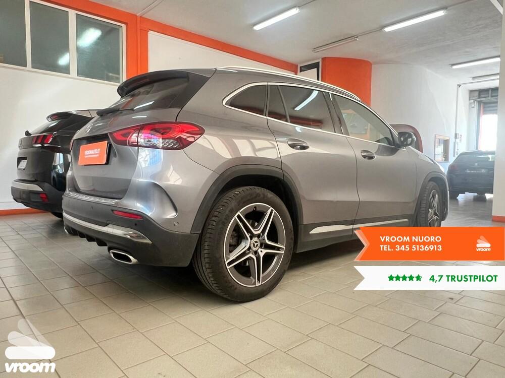 MERCEDES GLA (H247) GLA 200 d Automati...