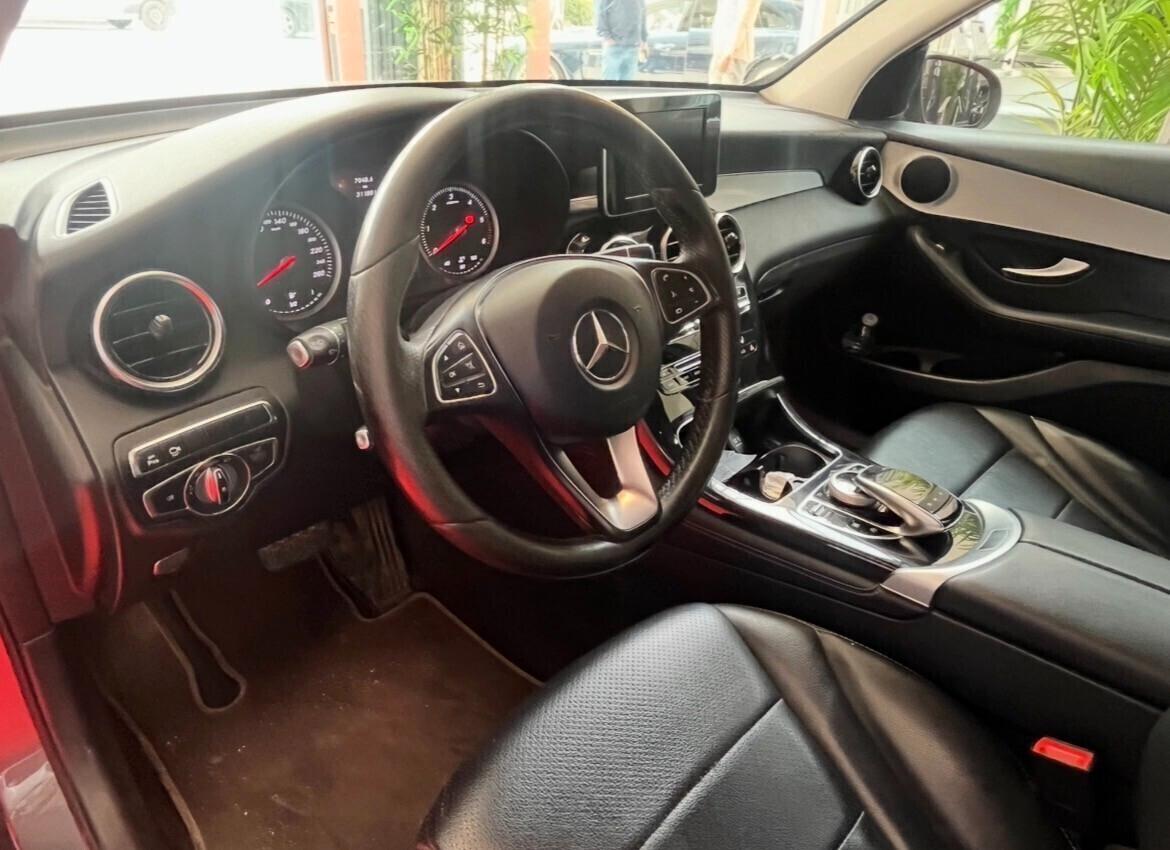 MERCEDES-BENZ GLC 250 D 4MATIC PREMINUM AUTOMATICO CERCHI 18 PELLE TOTALE TELECAMERA 360 GRADI