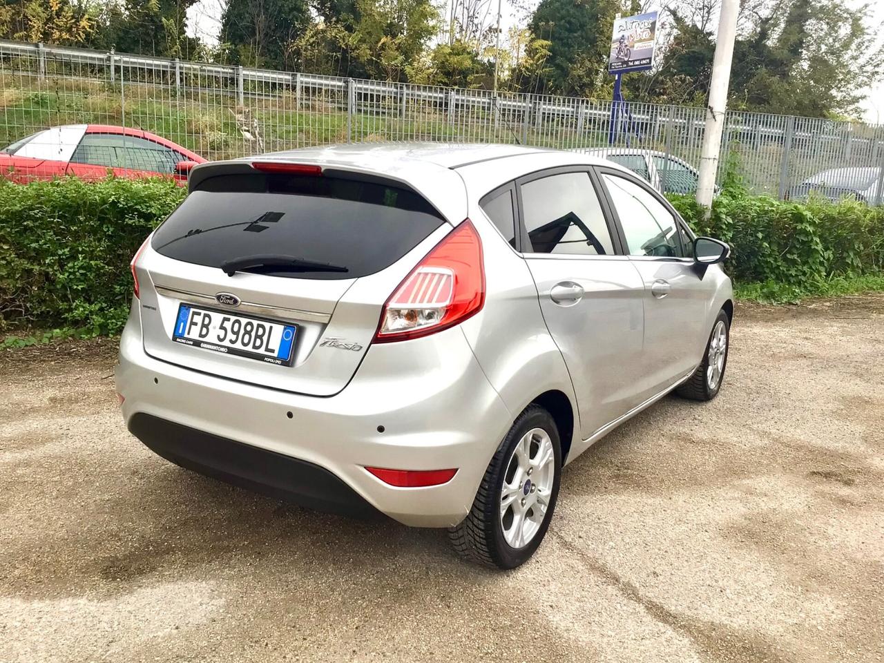 Ford Fiesta 1.5 TDCi 75CV 5 porte Titanium