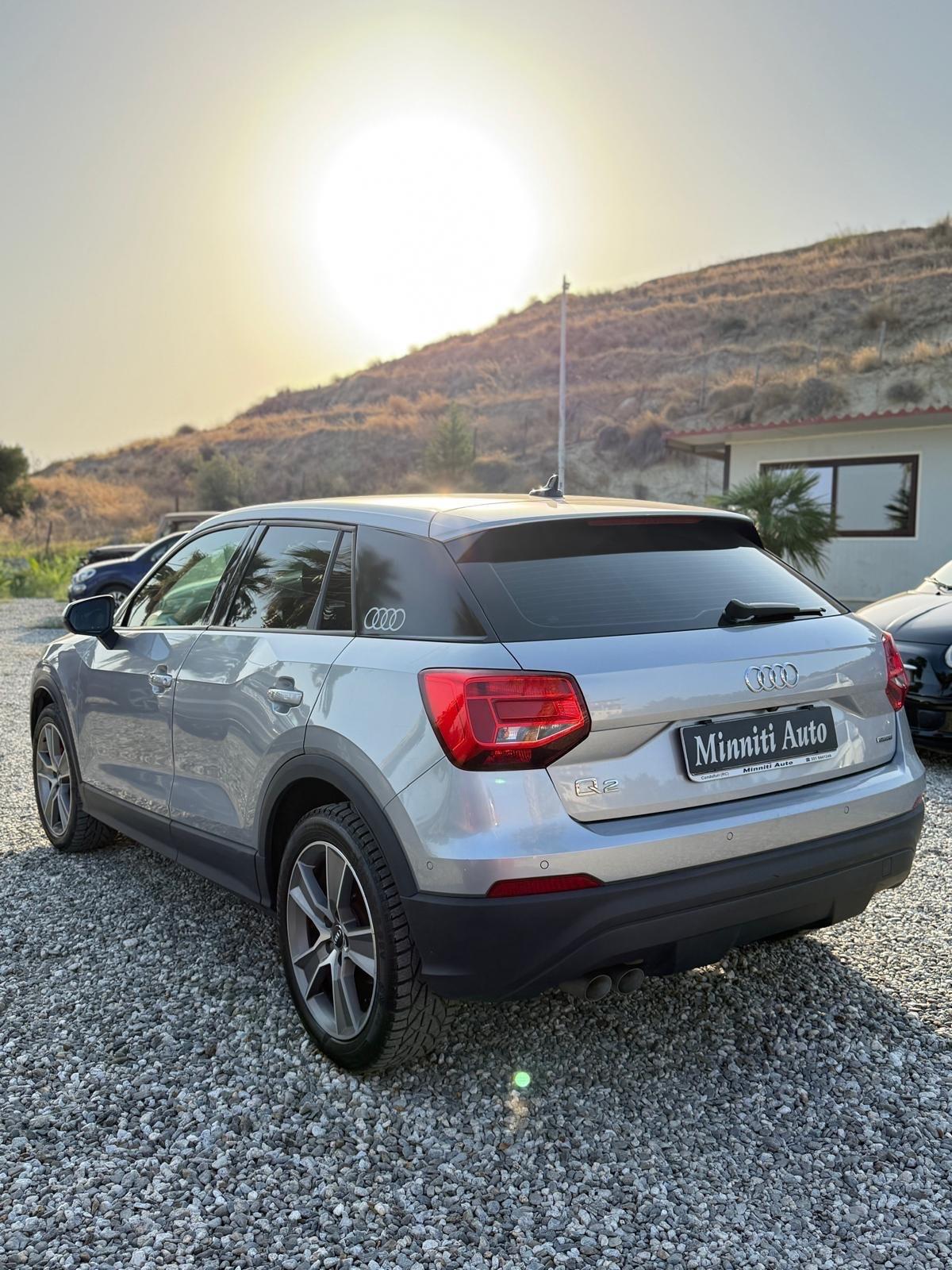 Audi Q2 35 TDI S tronic Business