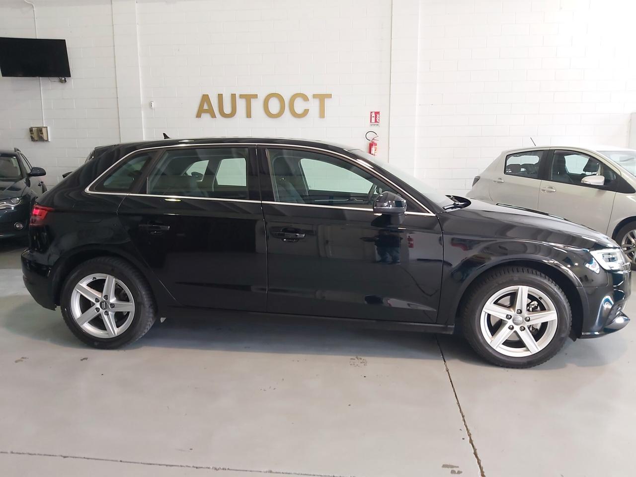 Audi A3 SPB 30 TFSI Business