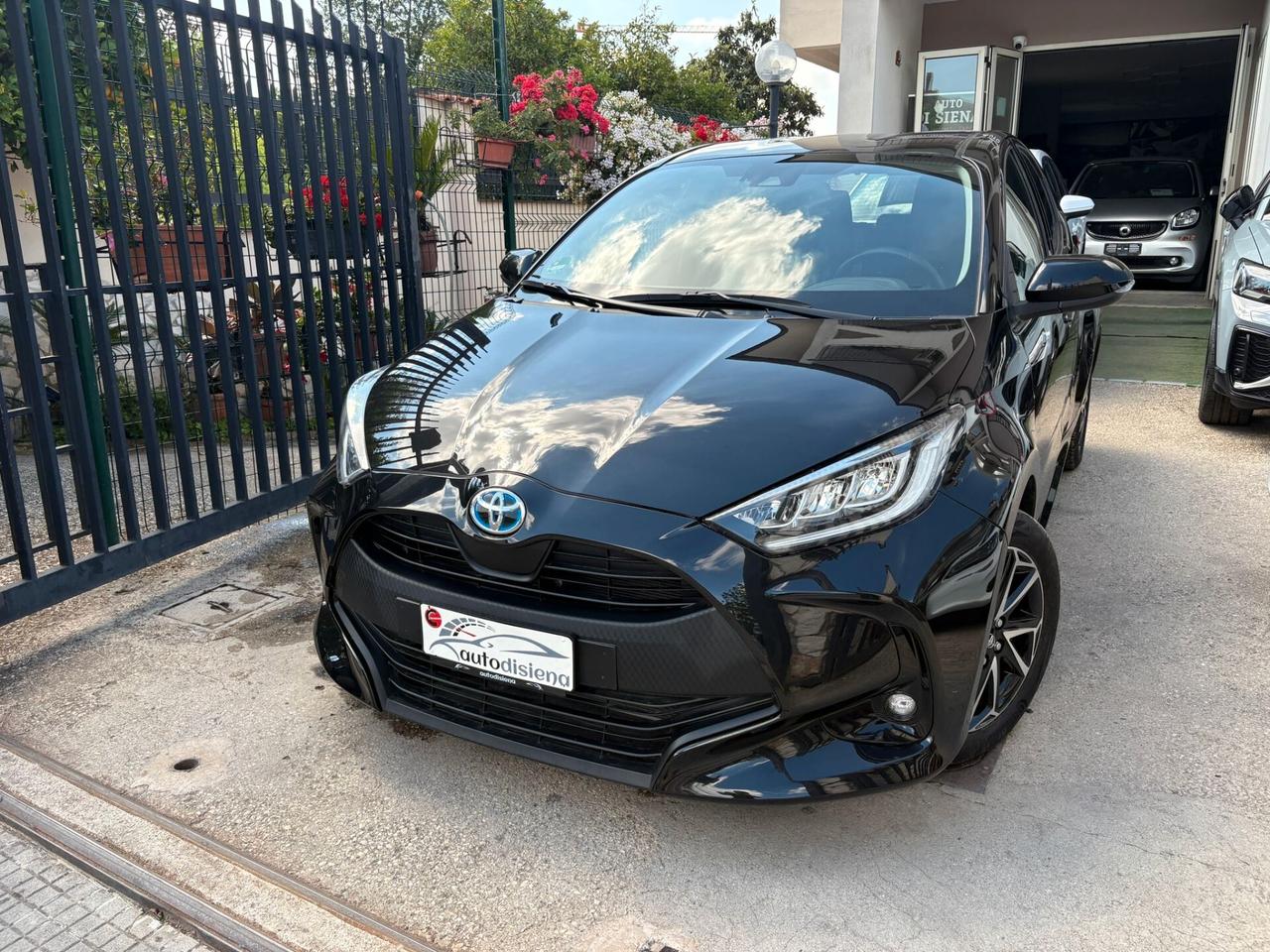 Toyota Yaris 1.5 Hybrid 5 porte Lounge design