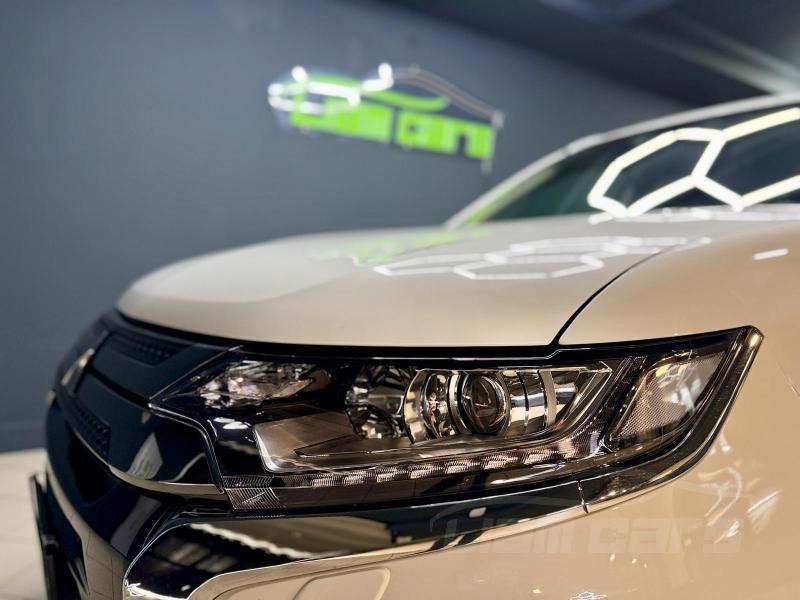 Mitsubishi Outlander phev 2.4 Instyle Plus 4wd