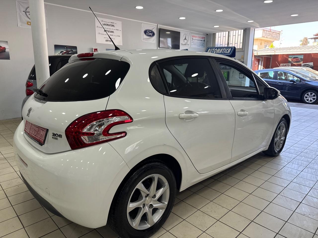 Peugeot 208 1.4 hdi automatica full optional