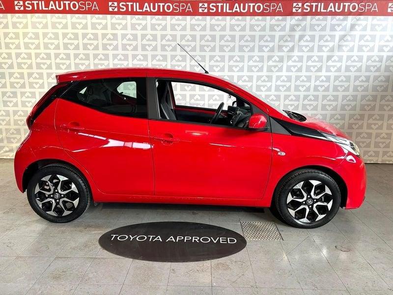 Toyota Aygo Connect 1.0 VVT-i 72 CV 5 porte x-play