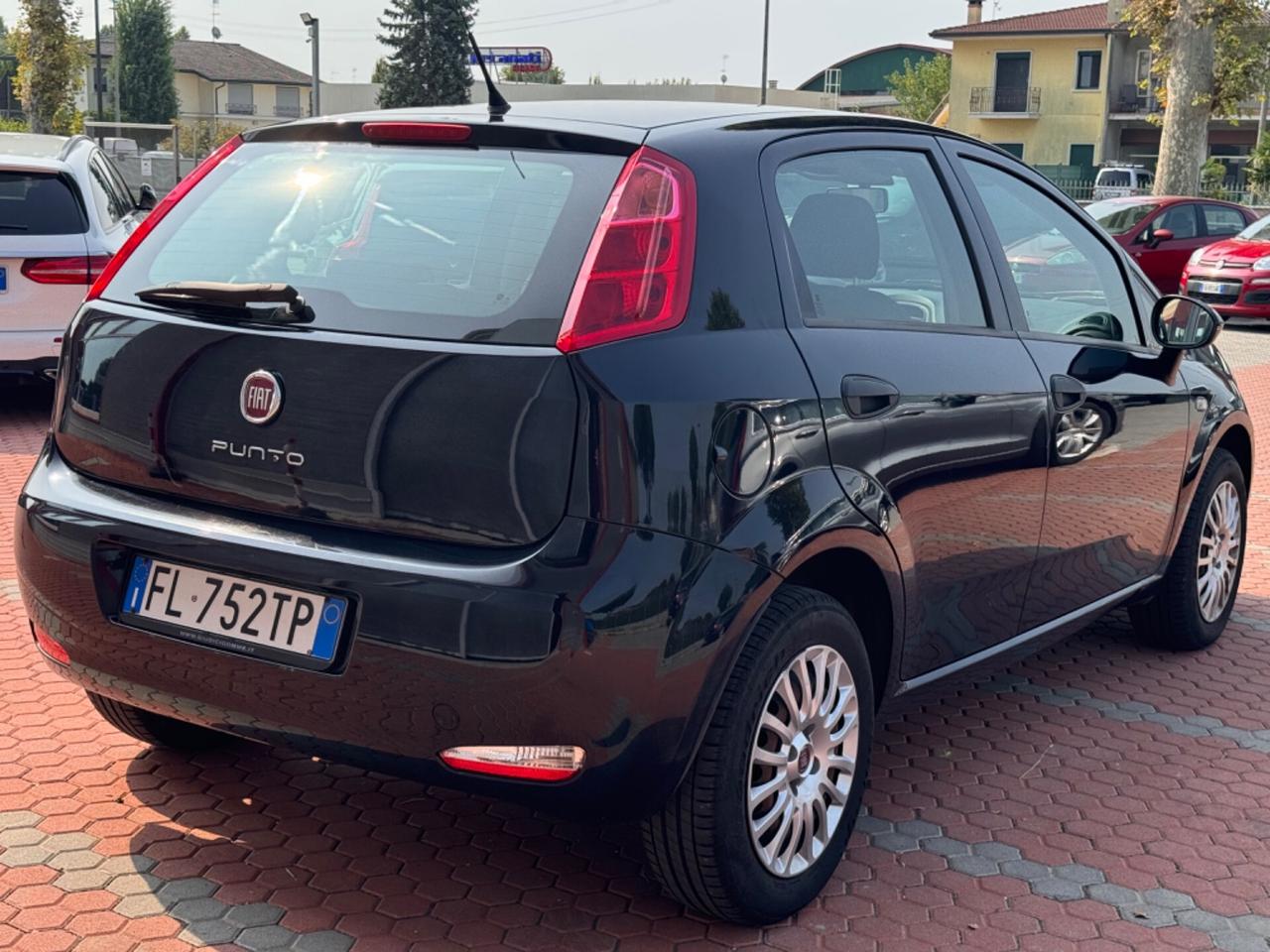 Fiat Punto 1.2 8V 5 porte Street NEOPATENTATI