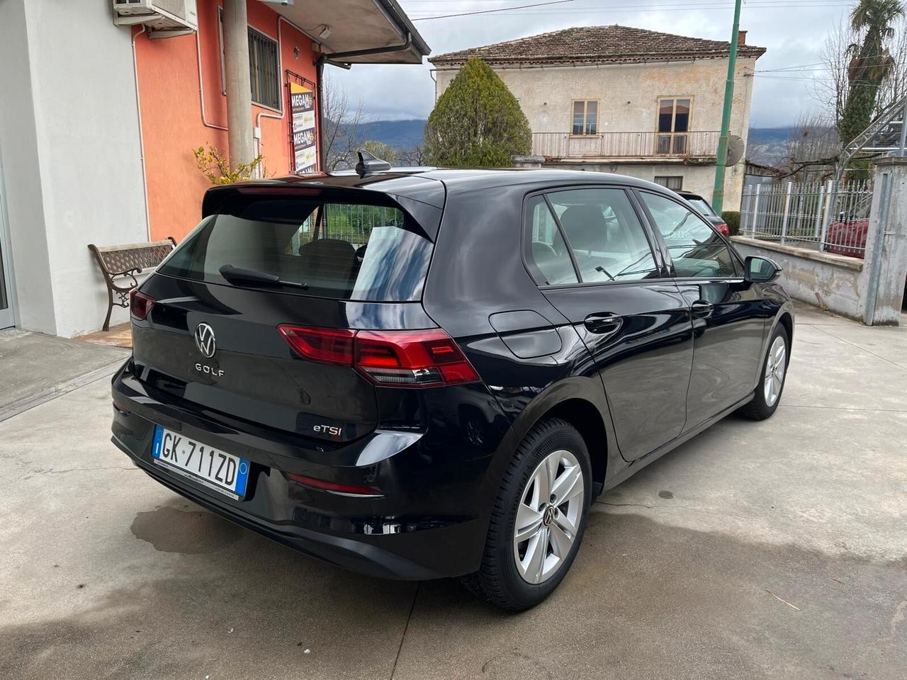 Volkswagen Golf 1.0 eTSI EVO DSG Life
