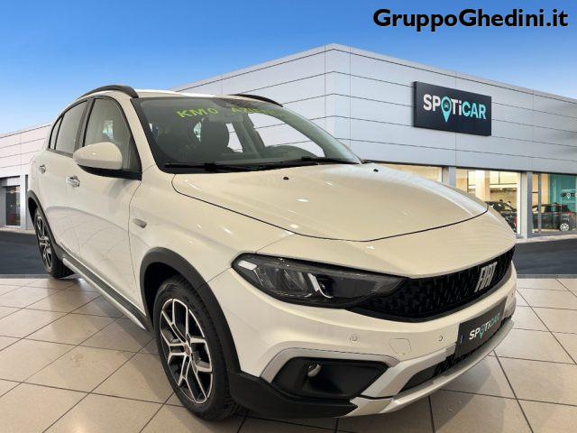 FIAT Tipo 1.5 Hybrid DCT 5 porte Cross