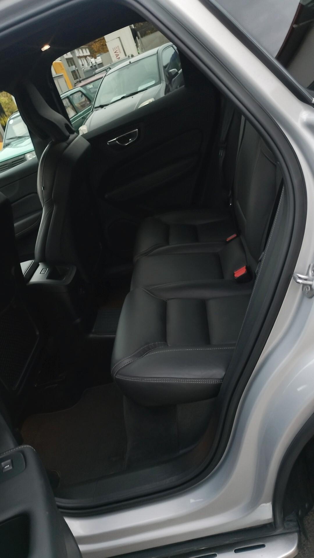 Volvo XC 60 XC60 T6 Recharge Plug-in Hybrid AWD automatico Ultimate Dark