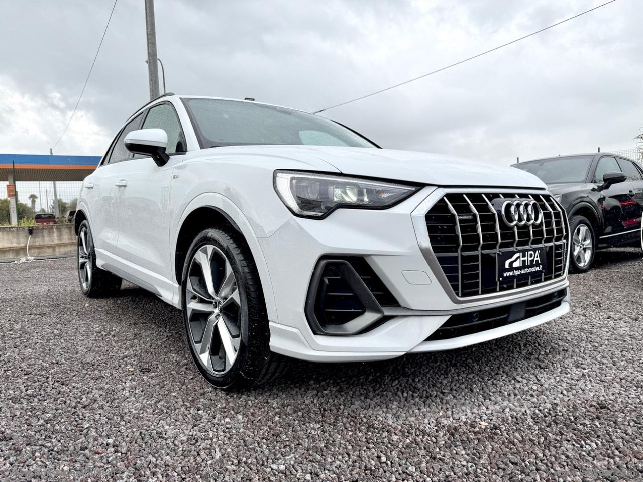 AUDI Q3 2.0TDI quattro S-LINE NAVI LED CERCHI 20 PELLE RETROCAMERA