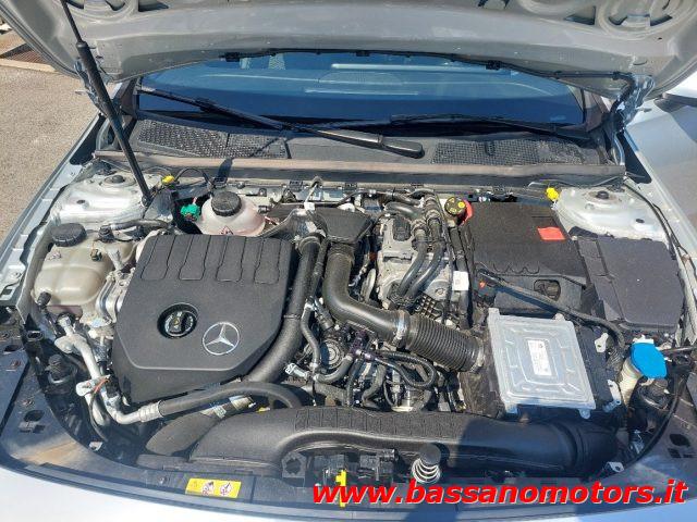 MERCEDES-BENZ A 250 e hybrid EQ Business Plug In Hybrid
