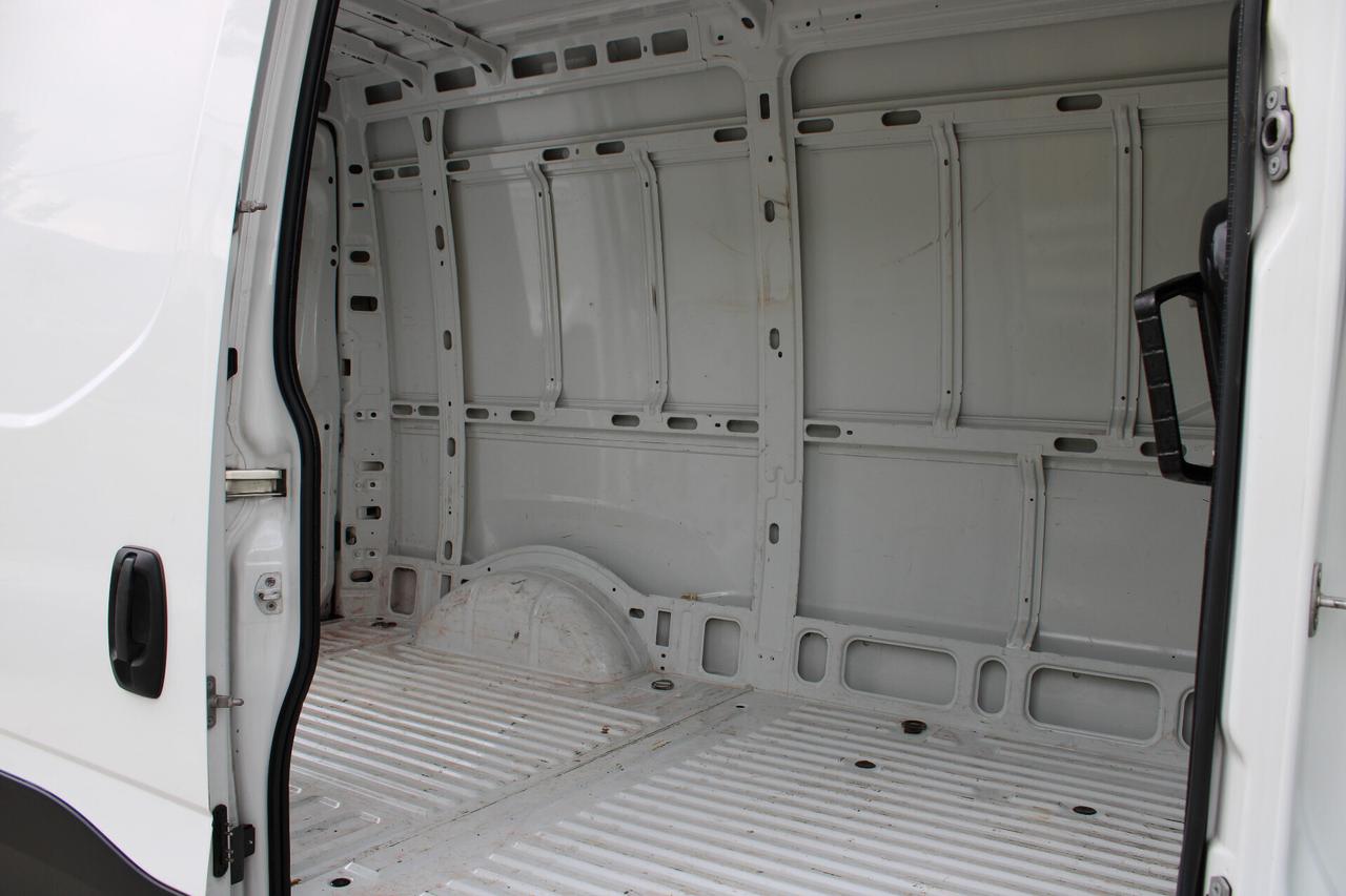 Iveco Daily 35S12V 2.3 HPT PM-TM Furgone