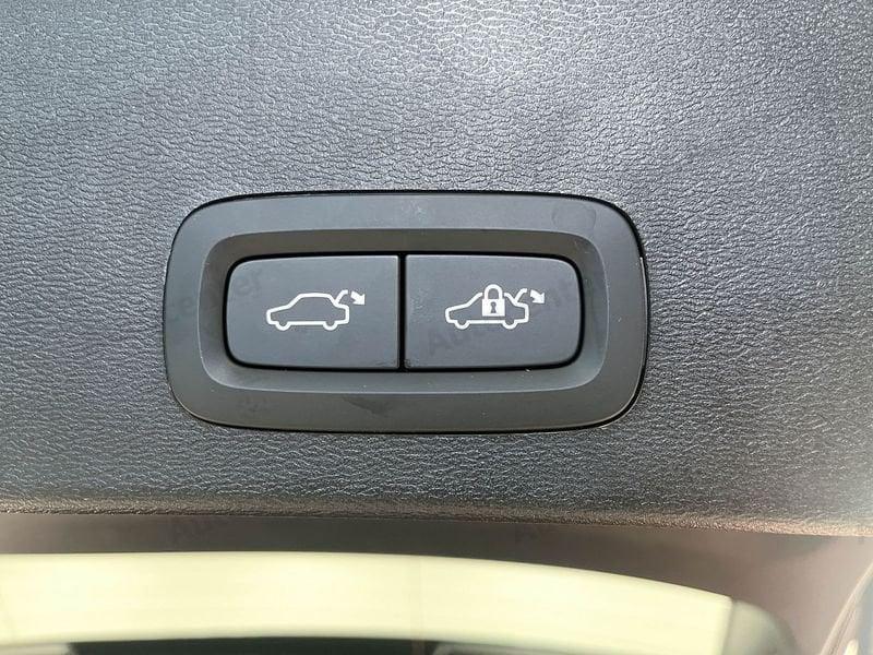 Volvo XC40 T4 Recharge Plug-in Hybrid automatico Core