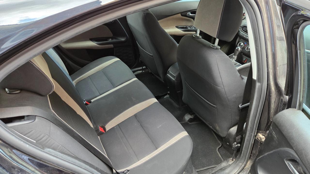 Fiat Tipo 1.6 Mjt S&S DCT SW Lounge