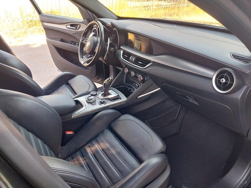 Alfa Romeo Stelvio 2.2 Mjtd II 210 CV AT8 Q4 Veloce