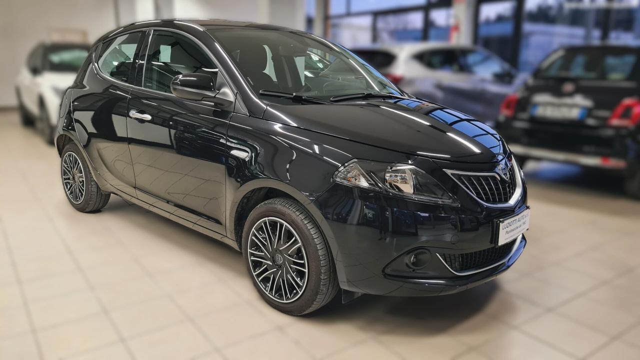 LANCIA YPSILON 1.0 FIREFLY S&S HYBRID GOLD