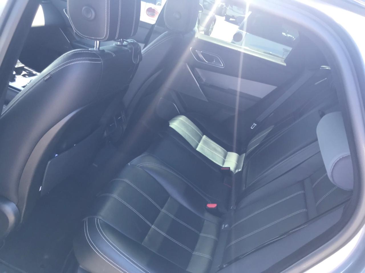 Land Rover Range Rover Velar 3.0 V6 SD6 300 CV R-Dynamic SE. Garanzia ufficiale Land Rover