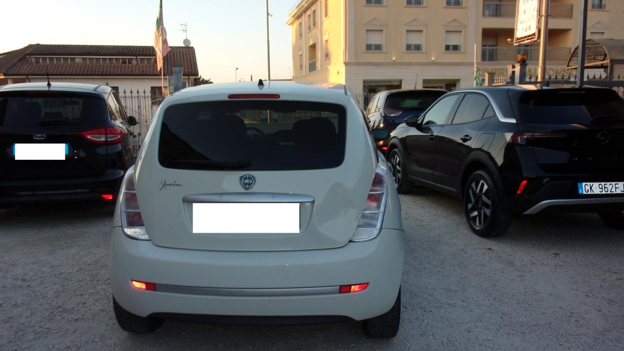 Lancia Ypsilon 1.4 Oro Ecochic GPL