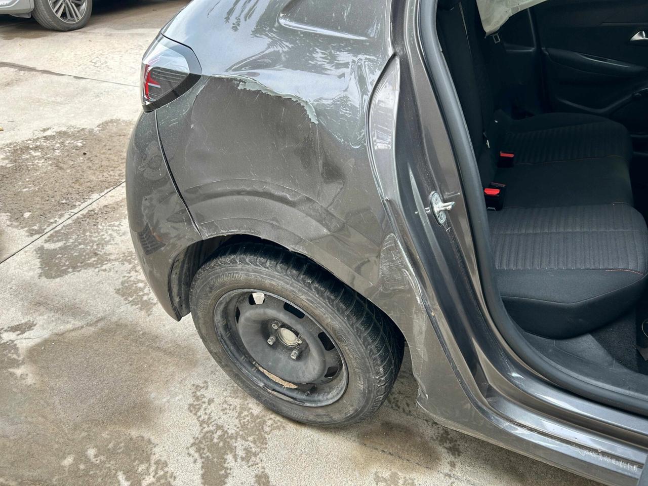 Peugeot 208 1.2 Benzina 75CV - 2022 Incidentata
