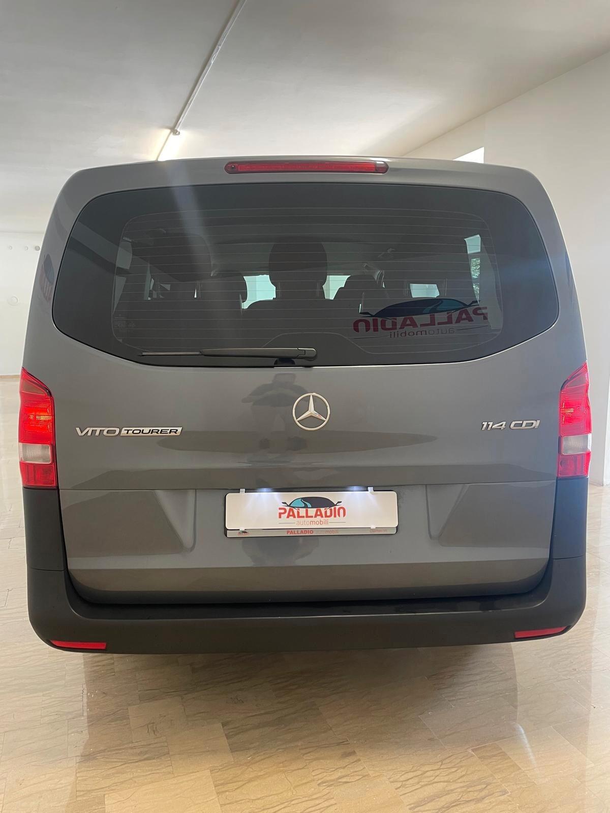 Mercedes-benz Vito TOURER 2.2 114 CDI 9 posti long